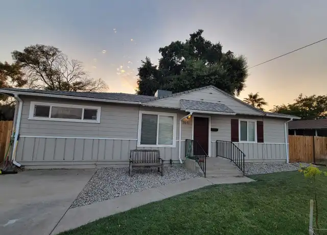 Property at 1511 Paradise Ln, Los Banos, CA, 93635, 3 beds, 2 baths, [object Object]