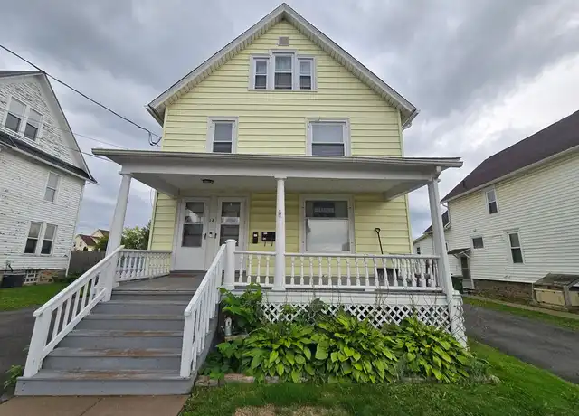 Property at 18 Freeman Ave, Middleport, NY, 14105, 2 beds, 2 baths, [object Object]