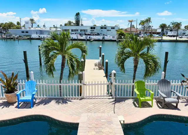 Property at 125 110th Ave #3, Treasure Island, FL, 33706, 3 beds, 2 baths, [object Object]