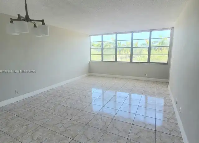 Property at 2025 NE 164th St #319, North Miami Beach, FL, 33162, 1 bed, 1.5 baths, [object Object]