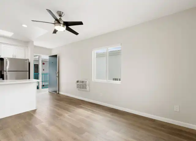 Property at 715 Cohasset Ct Unit 11, San Diego, CA, 92109, 1 bed, 1 bath, [object Object]