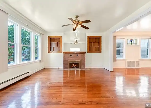 Property at 149 N 15th St Unit 1, Bloomfield, NJ, 07003, 2 beds, 1 bath, [object Object]