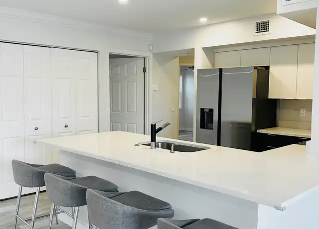 Property at 2400 Feather Sound Dr #517, Clearwater, FL, 33762, 2 beds, 1 bath, [object Object]
