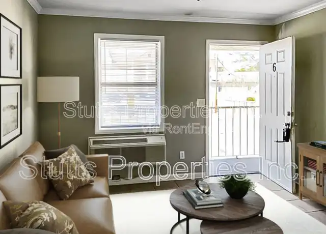 Property at 414 Hermitage Dr Unit 3, Florence, AL, 35630, 1 bed, 1 bath, [object Object]