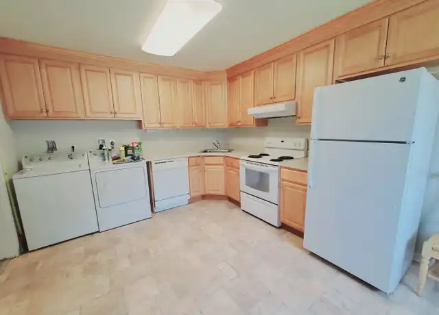 Property at 38 Goodwin St, Stamford, CT, 06906, 1 bed, 1 bath, [object Object]