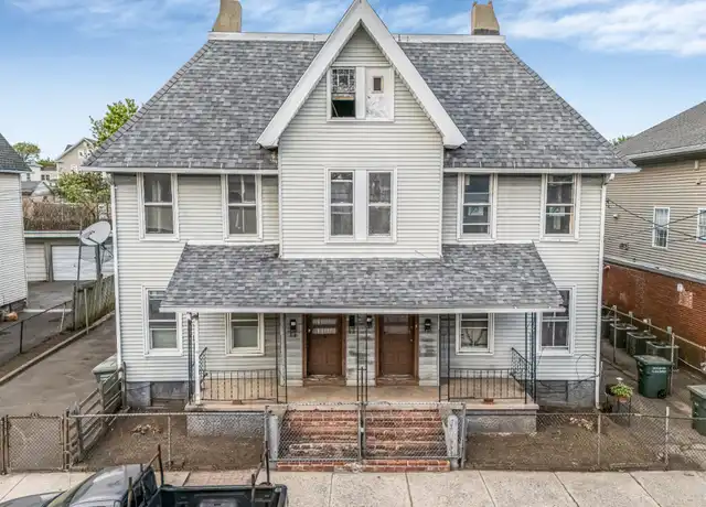 Property at 276 Pequonnock St Unit 2, Bridgeport, CT, 06604, 3 beds, 1 bath, [object Object]