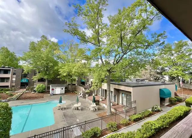 Property at 2 Shrewsbury Green Dr Unit I, Shrewsbury, MA, 01545, 2 beds, 1 bath, [object Object]