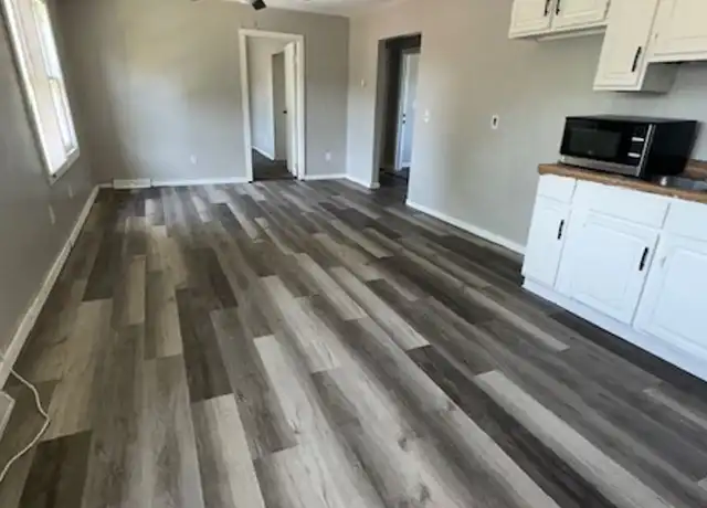 Property at 1511 E 5th St Unit 3, Sioux Falls, SD, 57103, 2 beds, 1 bath, [object Object]