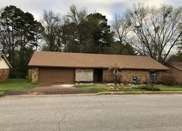 Property at 1310 Trailwood Ln, Longview, TX, 75605, 3 beds, 2 baths, [object Object]