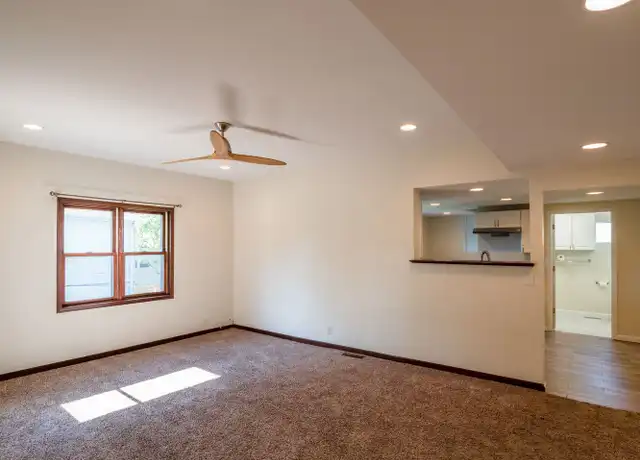 Property at 966 11th St Unit Deck, Marion, IA, 52302, 2 beds, 1 bath, [object Object]