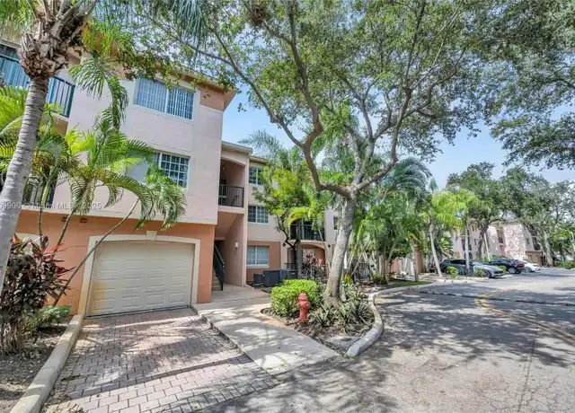 Property at 2039 SE 10th Ave #513, Fort Lauderdale, FL, 33316, 2 beds, 2 baths, [object Object]