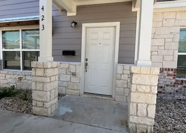 Property at 423 Spring St, McGregor, TX, 76657, 3 beds, 2 baths, [object Object]