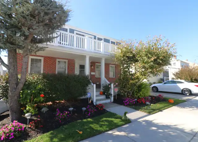 Property at 204 N Harding Ave Unit B Upstairs, Margate City, NJ, 08402, 2 beds, 1 bath, [object Object]