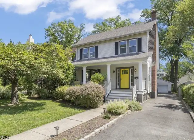 Property at 34 Parkview Dr, Millburn, NJ, 07041, 4 beds, 2.5 baths, [object Object]