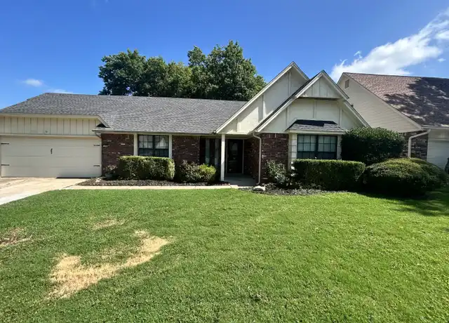 Property at 2320 W Jackson St, Broken Arrow, OK, 74012, 3 beds, 2 baths, [object Object]