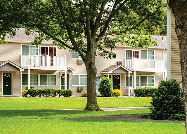 Property at Lakeside Village - 9 Pondview Dr, East Patchogue, NY, 11772, 1-2 bed, 1 bath, [object Object]