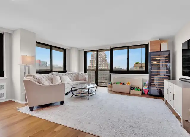 Property at 515 E 72nd St Unit 35D, New York, NY, 10021, 3 beds, 2.5 baths, [object Object]