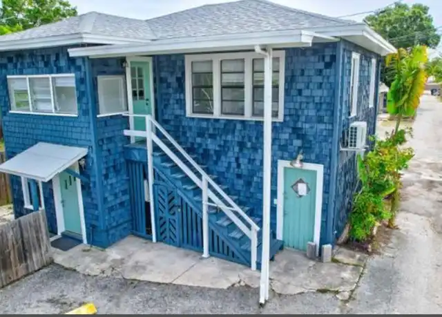 Property at 3023 25th St N Unit 2 lower, St. Petersburg, FL, 33713, 1 bed, 1 bath, [object Object]