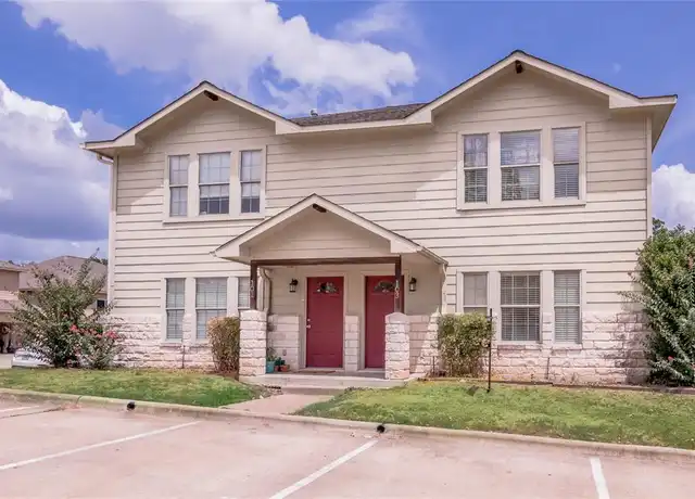 Property at 103 Yegua Cir, Huntsville, TX, 77340, 3 beds, 3 baths, [object Object]