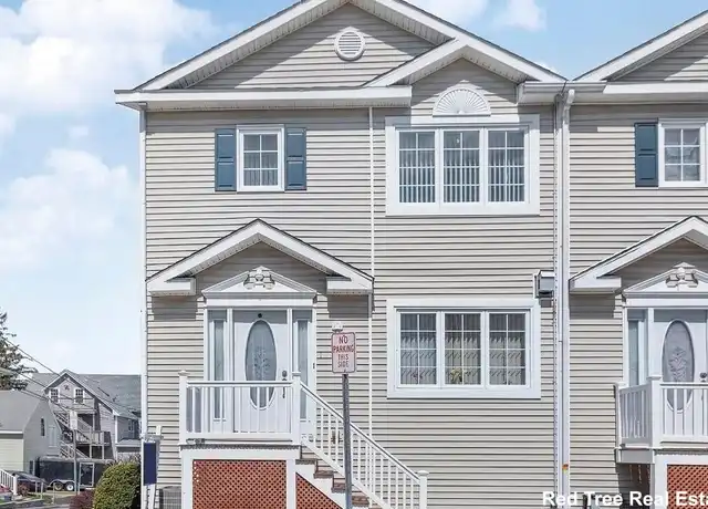 Property at 40 Myrtle St #1, Waltham, MA, 02453, 2 beds, 1.5 baths, [object Object]