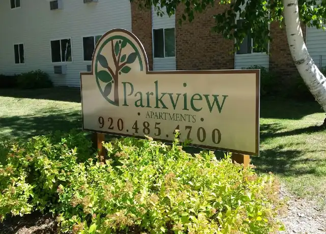 Property at 121 Colonial Dr Unit 105, Horicon, WI, 53032, 1 bed, 1 bath, [object Object]