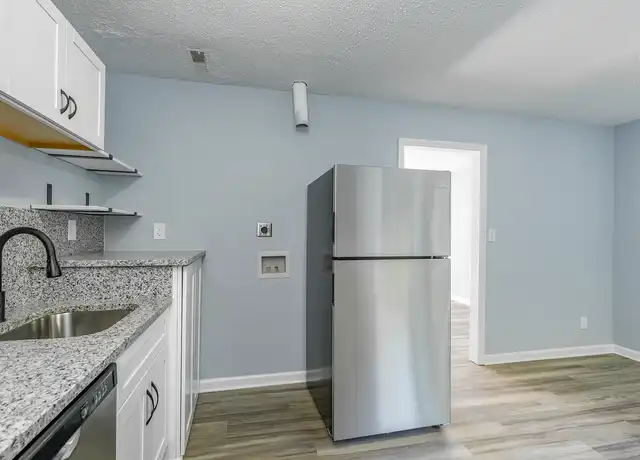 Property at The 28 at Mount Holly - 300 E Charlotte Ave, Mount Holly, NC, 28120, 2 beds, 1.5 baths, [object Object]