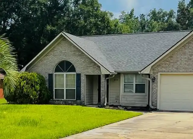 Property at 835 Sagewood Dr, Hinesville, GA, 31313, 3 beds, 2 baths, [object Object]