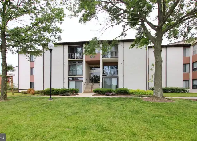 Property at 7927 Mandan Rd Apt 301, Greenbelt, MD, 20770, 2 beds, 2 baths, [object Object]