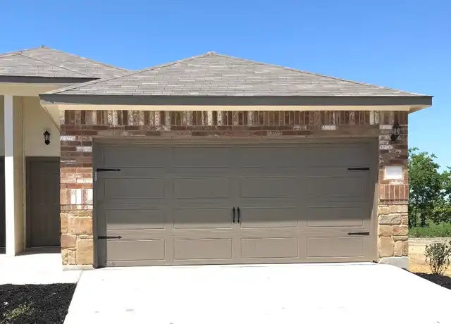 Property at 201 Joanne Loop Unit B, Buda, TX, 78610, 3 beds, 2 baths, [object Object]