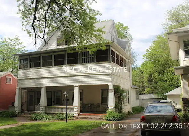 Property at 3228 R St Unit 4, Lincoln, NE, 68503, 1 bed, 1 bath, [object Object]