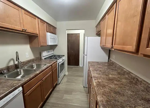 Property at 241 W Main St Unit 245-206, Lake Zurich, IL, 60047, 2 beds, 2 baths, [object Object]