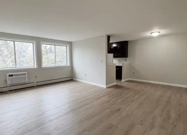 Property at 70 Russ St Unit C-16, Hartford, CT, 06106, 1 bed, 1 bath, [object Object]