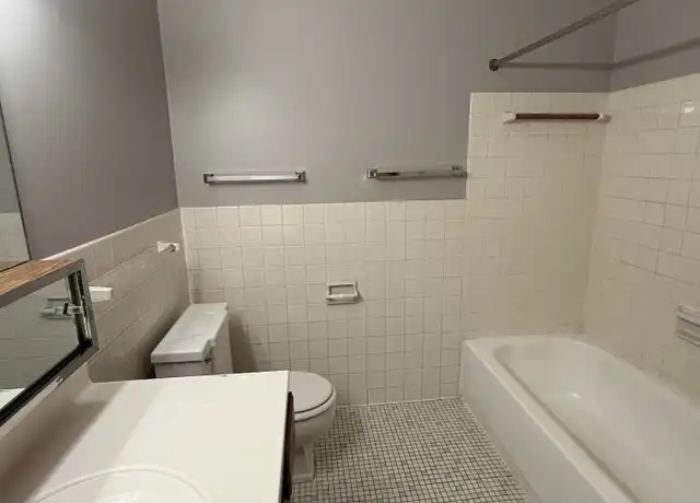 Property at 670 Stryker Ave Unit 303, St Paul, MN, 55107, 1 bed, 1 bath, [object Object]