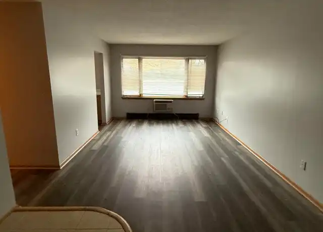 Property at 670 Stryker Ave Unit 303, St Paul, MN, 55107, 1 bed, 1 bath, [object Object]