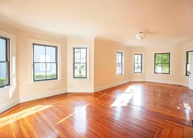 Property at 687 Hope St Unit 687, Providence, RI, 02906, 2 beds, 1 bath, [object Object]