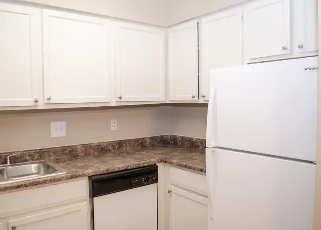 Property at 8500 Ohern St Unit 5038-01, Omaha, NE, 68127, 2 beds, 1 bath, [object Object]
