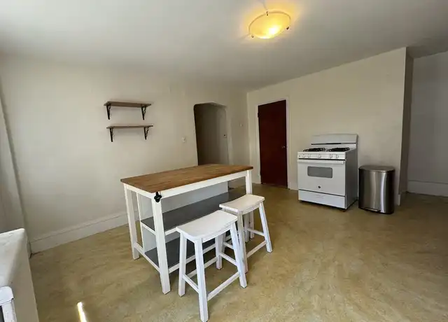 Property at 32 Shepard St Unit 1, Boston, MA, 02135, 2 beds, 1 bath, [object Object]