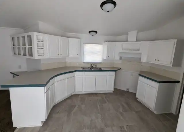 Property at 103 Cardinal Ln, Mabank, TX, 75156, 3 beds, 2 baths, [object Object]