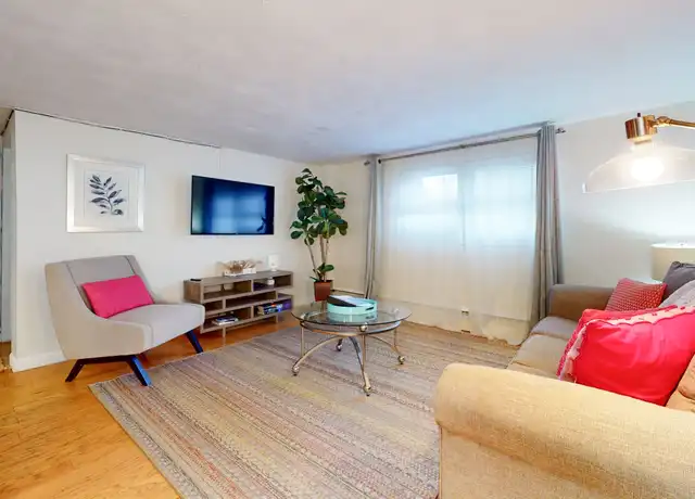 Property at 2 Chestnut St Unit 2B, Brookline, MA, 02445, 1 bed, 1 bath, [object Object]