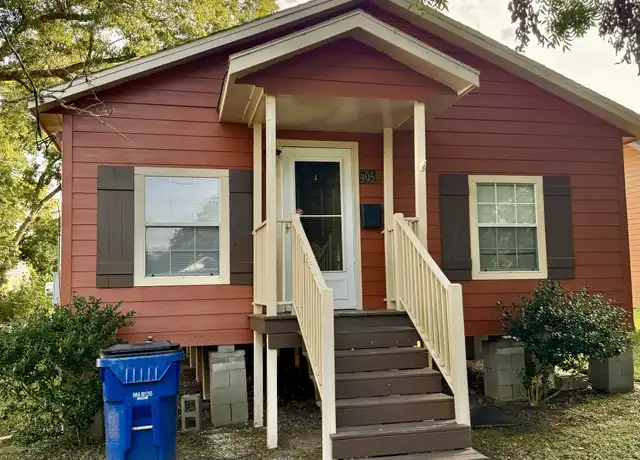Property at 405 E Spruce St, Crowley, LA, 70526, 3 beds, 1 bath, [object Object]