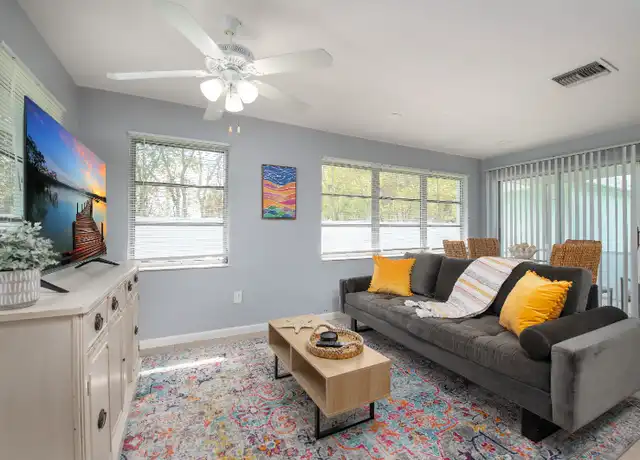 Property at 620 SE 47th St Unit 2, Cape Coral, FL, 33904, 1 bed, 1 bath, [object Object]