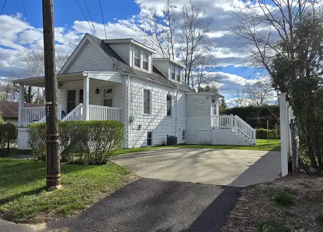 Property at 785 6th St, Roebling, NJ, 08554, 2 beds, 1 bath, [object Object]