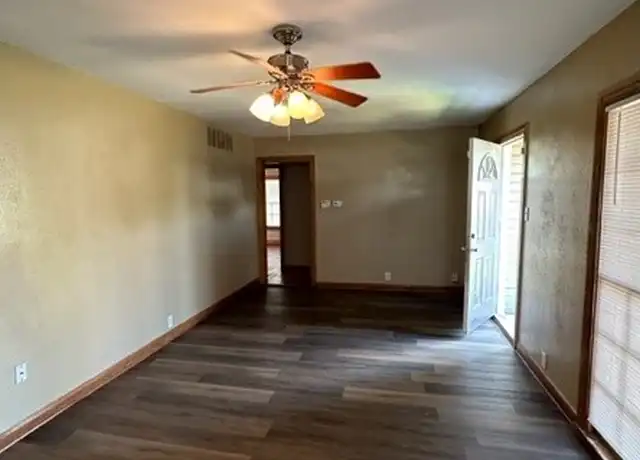 Property at 6346 Monroe St, Groves, TX, 77619, 3 beds, 1 bath, [object Object]