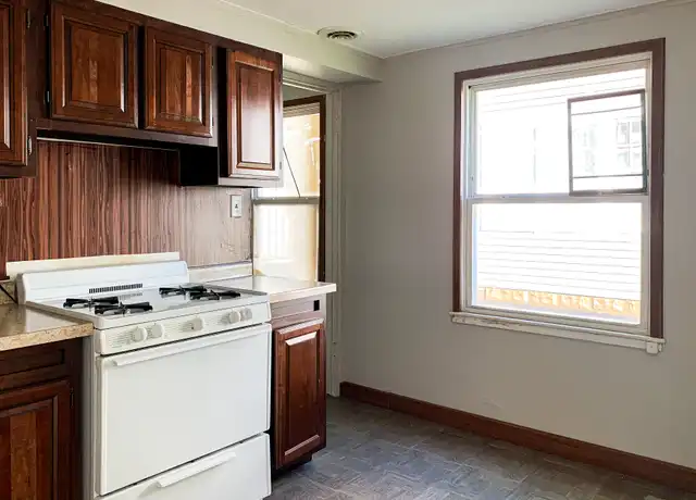 Property at 1233 Obrien St, South Bend, IN, 46628, 3 beds, 1 bath, [object Object]