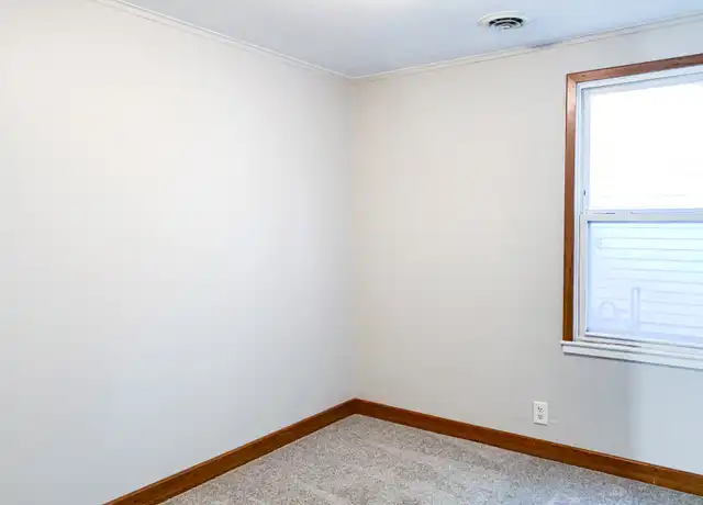 Property at 1233 Obrien St, South Bend, IN, 46628, 3 beds, 1 bath, [object Object]