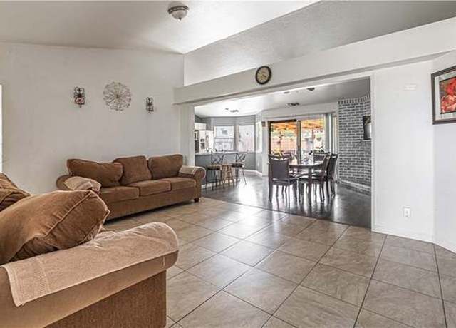 Photo of 2155 Imperial Dr, Los Banos, CA 93635