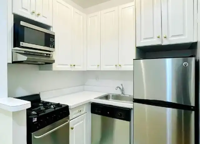 Property at 121 E 89th St Unit 4D, New York, NY, 10128, 0 beds, 1 bath, [object Object]