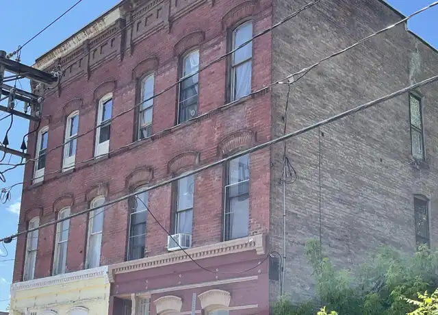 Property at 475 S Pearl St, Albany, NY, 12202, 4 beds, 1.5 baths, [object Object]