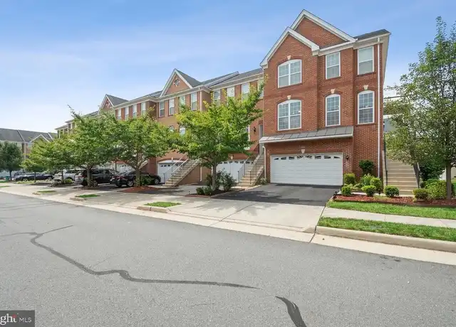 Property at 43250 Mitcham Sq, Ashburn, VA, 20148, 3 beds, 3.5 baths, [object Object]