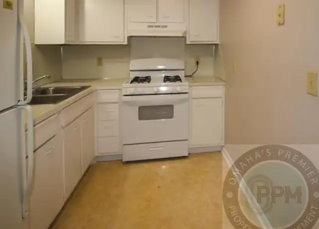 Property at 1016 N 47th Ave Unit 1016/09, Omaha, NE, 68132, 1 bed, 1 bath, [object Object]